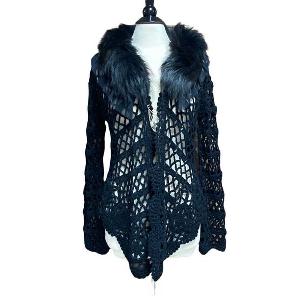 Olivia M. Black Faux Fur Cardigan Sweater Size Large NWT - Picture 1 of 6